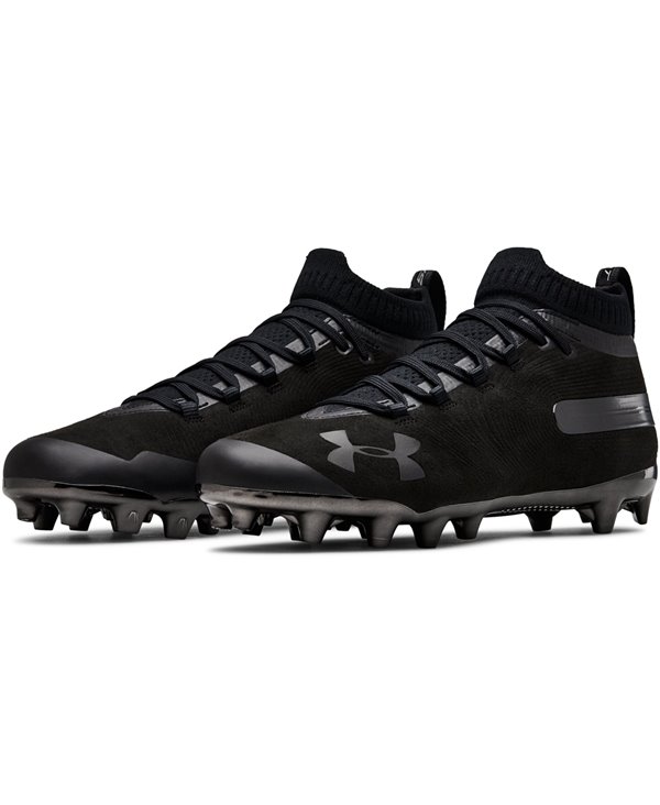 all black under armour spotlight cleats