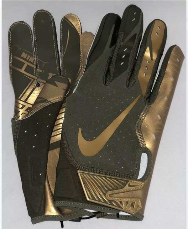 Vapor Jet 5 Men's Football Gloves Medium Olive/Metallic Gold